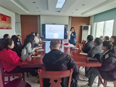 熱烈歡迎武漢紡織大學服裝學院張丹教授蒞臨授課指導(dǎo)！